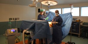 Photo d'un bloc opératoire avant une opération chirurgicale